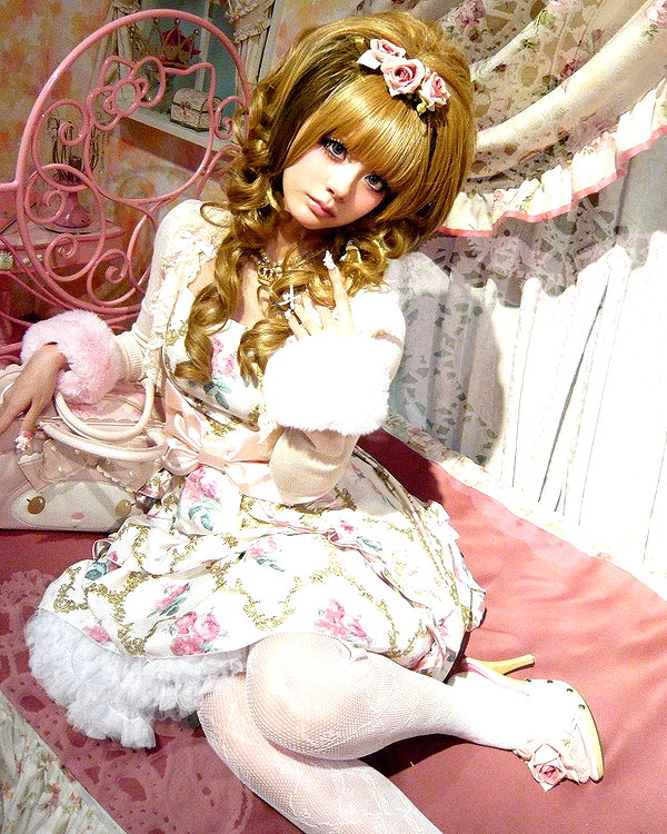 chanrio.u_u chanrio.u_u archive image
