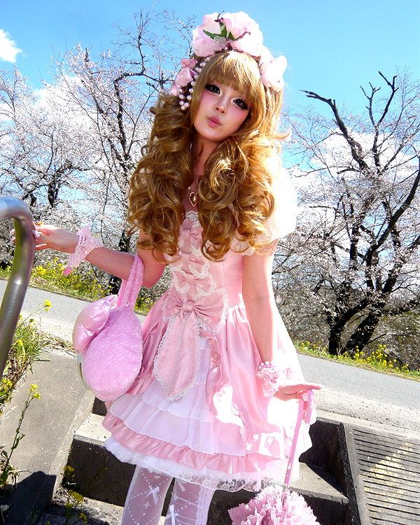 chanrio.u_u instagram image archive image