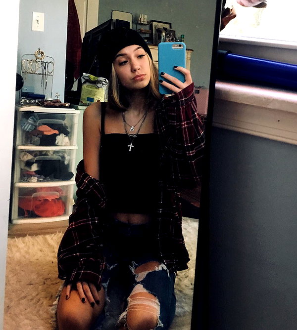 charleygrayyy instagram image archive image