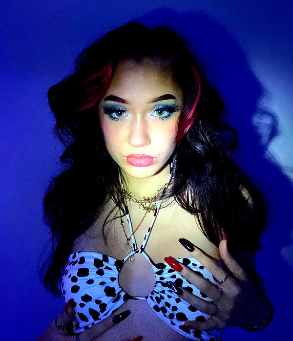 charleygrayyy instagram image archive image