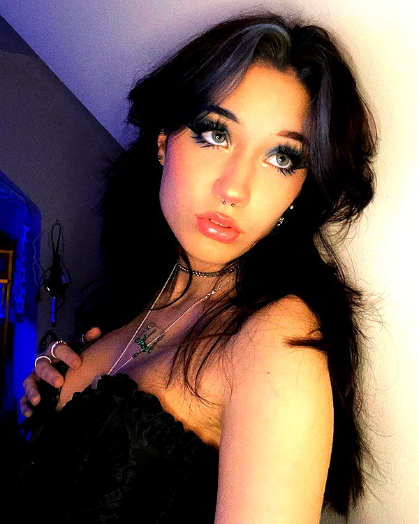 charleygrayyy instagram image archive image