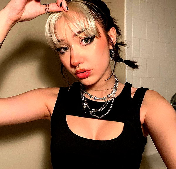 charleygrayyy instagram image archive image
