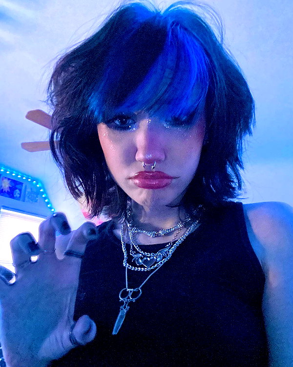 charleygrayyy instagram image archive image