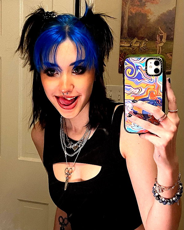 charleygrayyy instagram image archive image