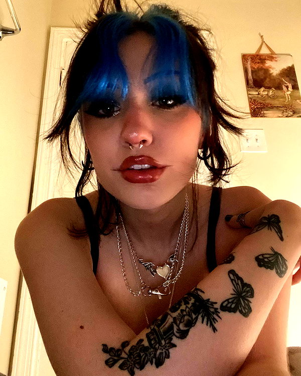 charleygrayyy instagram image archive image