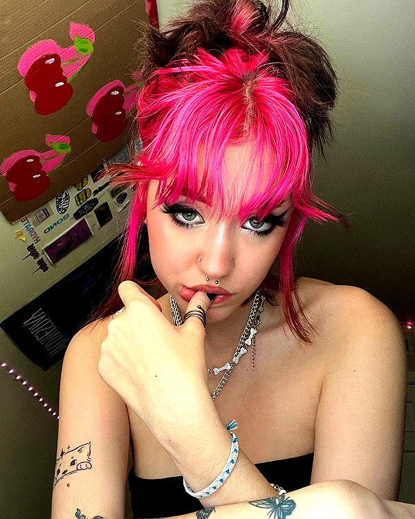 charleygrayyy instagram image archive image