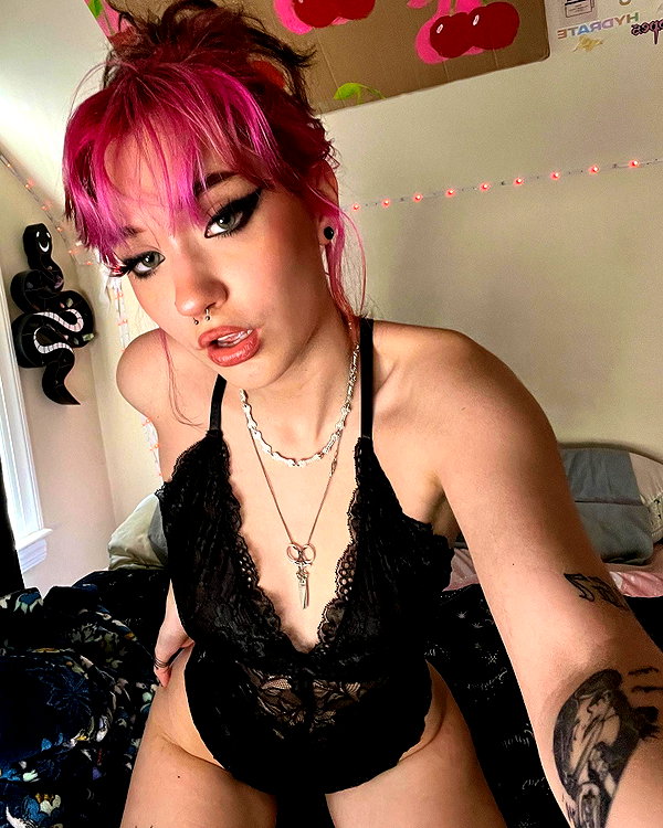 charleygrayyy instagram image archive image