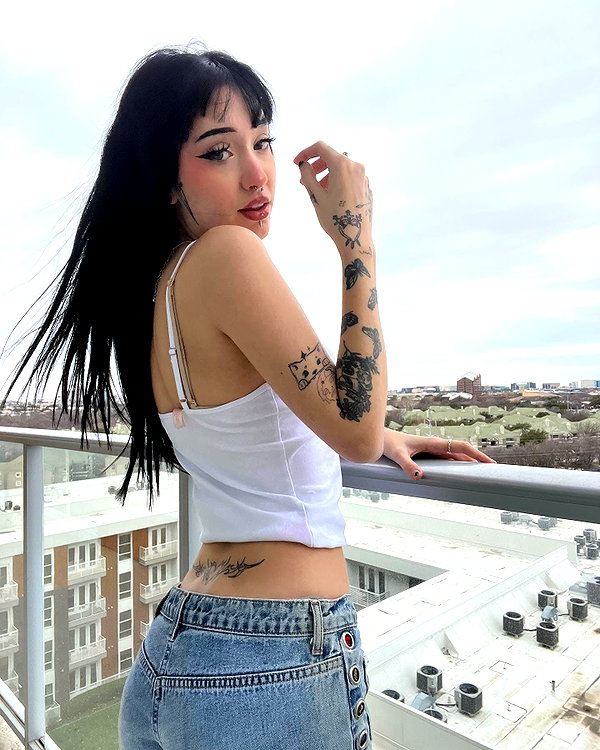 charleygrayyy instagram image archive image