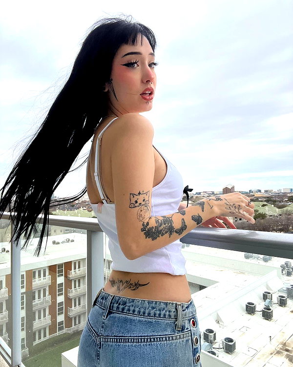 charleygrayyy instagram image archive image