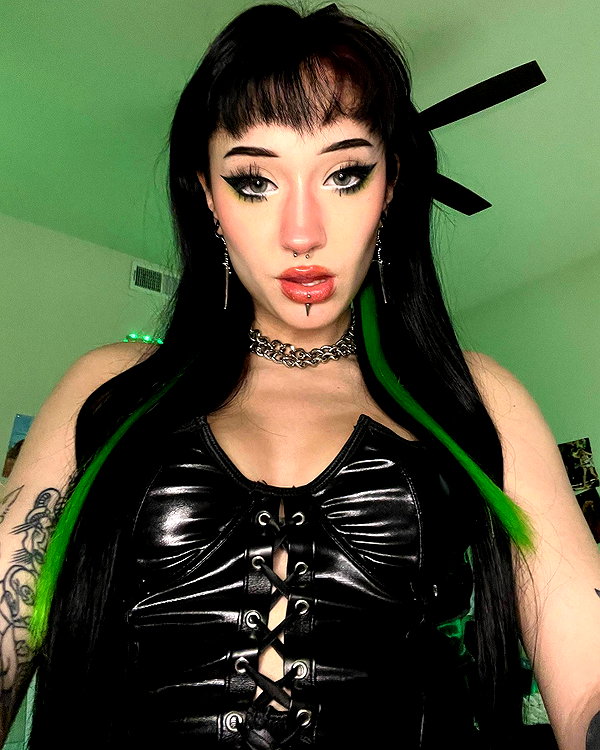 charleygrayyy instagram image archive image