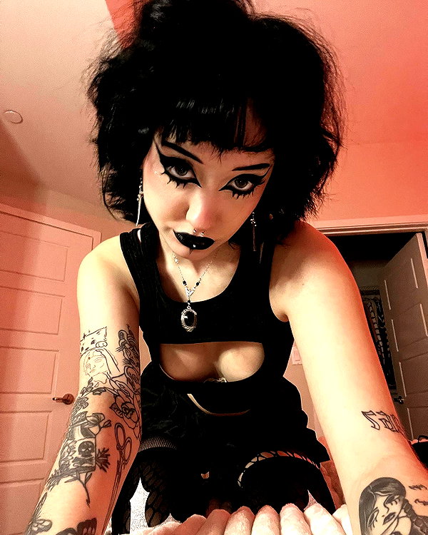 charleygrayyy instagram image archive image
