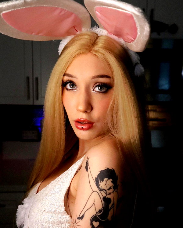 charleygrayyy instagram image archive image