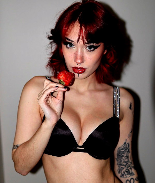 charleygrayyy instagram image archive image