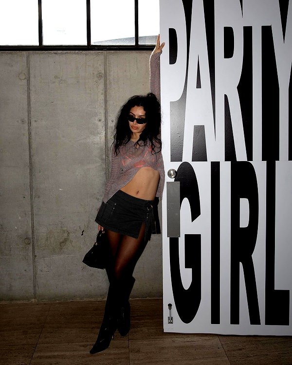 charli_xcx instagram image archive image