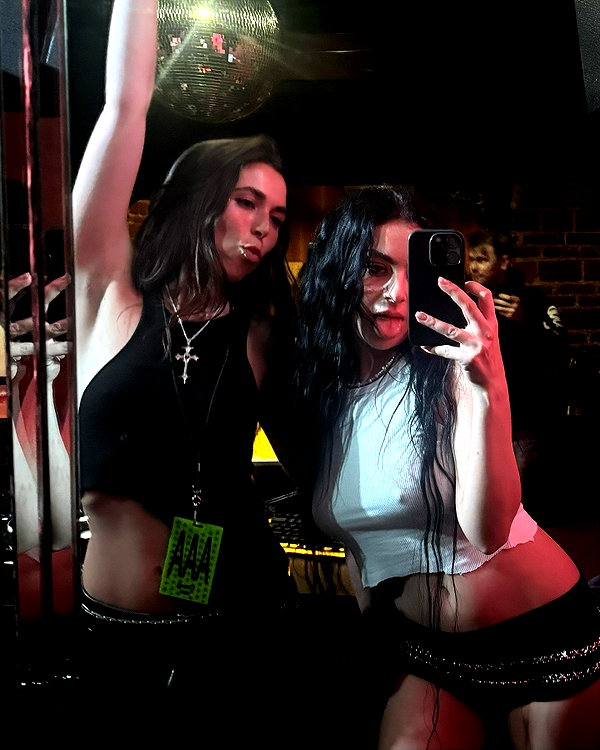 charli_xcx instagram image archive image