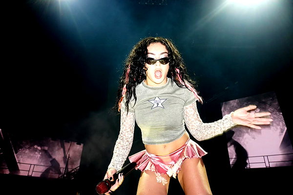 charli_xcx instagram image archive image
