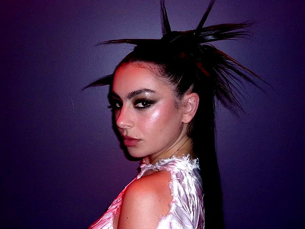 charli_xcx instagram image archive image
