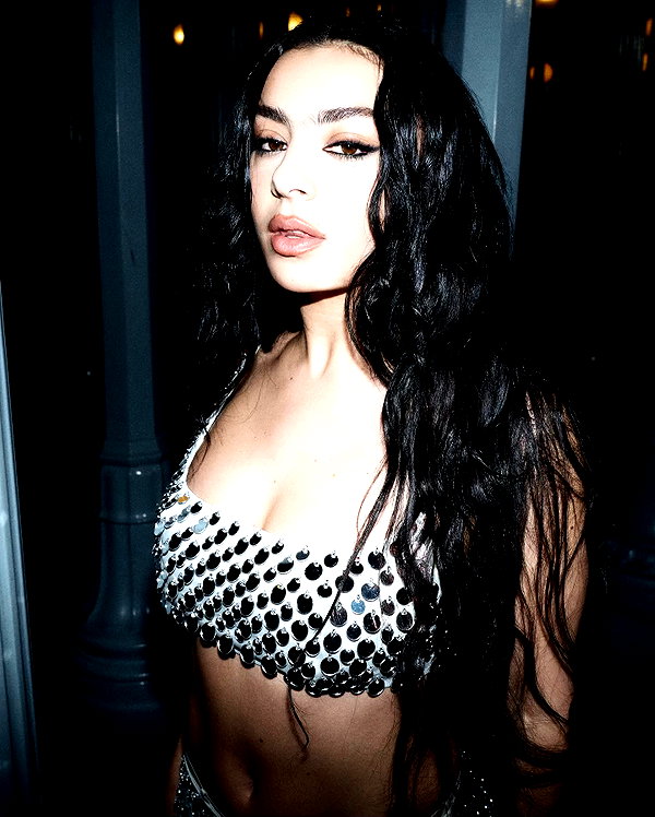 charli_xcx instagram image archive image