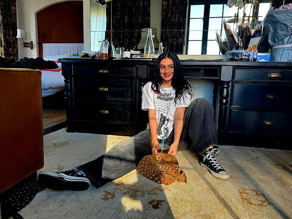 charli_xcx instagram image archive image