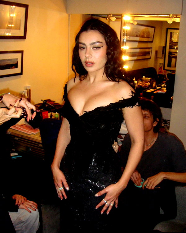 charli_xcx instagram image archive image