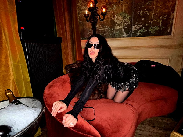 charli_xcx instagram image archive image