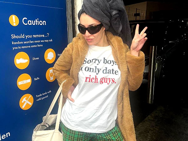 charli_xcx instagram image archive image