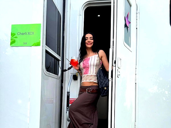 charli_xcx instagram image archive image