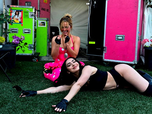 charli_xcx instagram image archive image