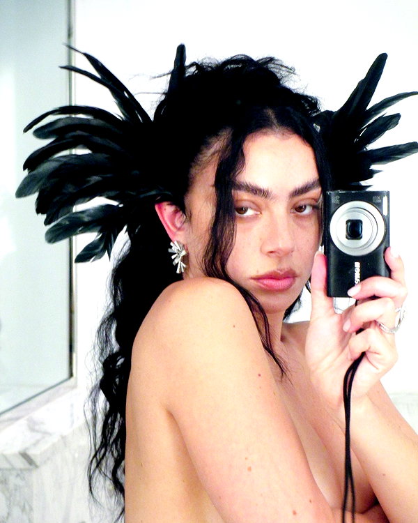 charli_xcx instagram image archive image