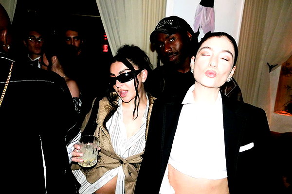 charli_xcx instagram image archive image