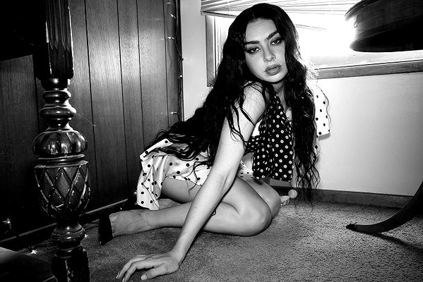 charli_xcx instagram image archive image