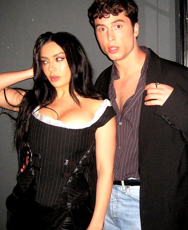 charli_xcx instagram image archive image