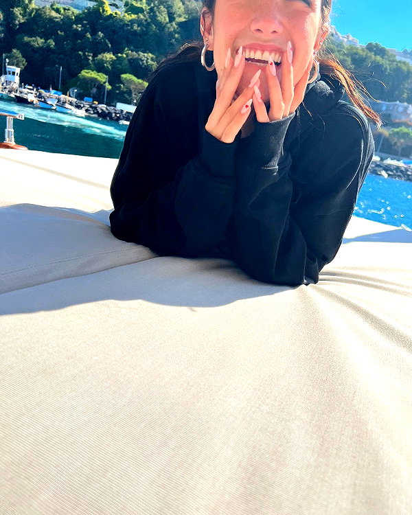 charlidamelio instagram image archive image
