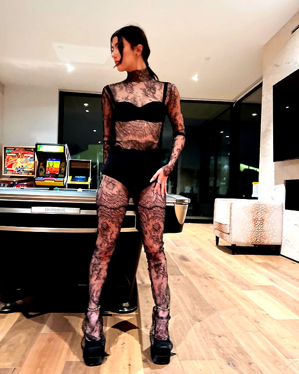 charlidamelio instagram image archive image