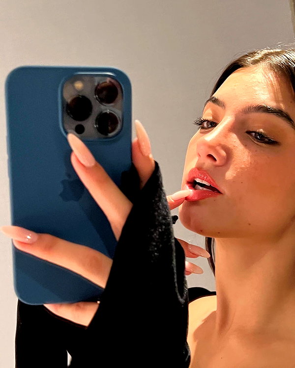 charlidamelio instagram image archive image