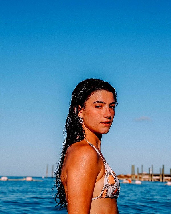 charlidamelio instagram image archive image