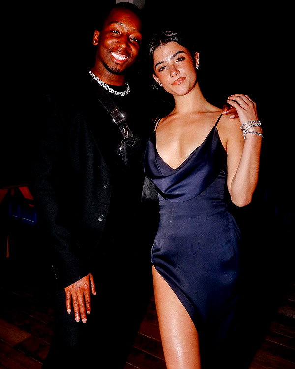 charlidamelio instagram image archive image