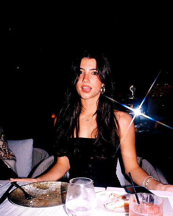 charlidamelio instagram image archive image