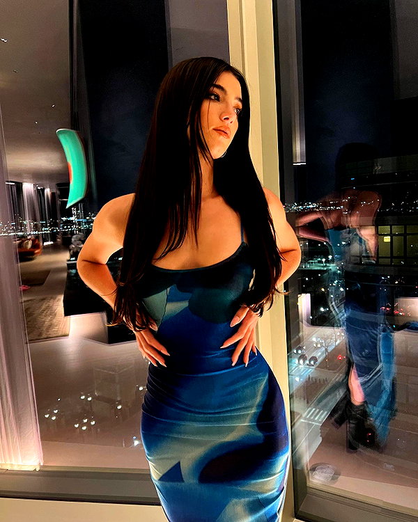 charlidamelio instagram image archive image