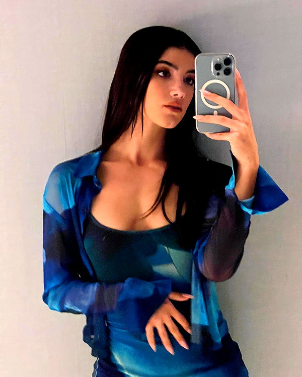 charlidamelio instagram image archive image