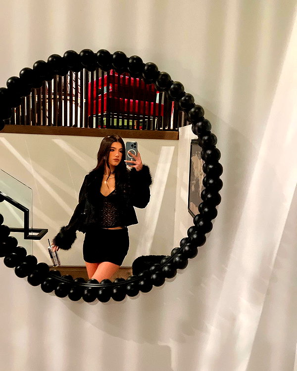 charlidamelio instagram image archive image