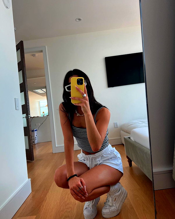 charlidamelio instagram image archive image