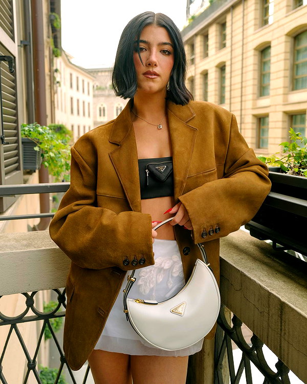 charlidamelio instagram image archive image