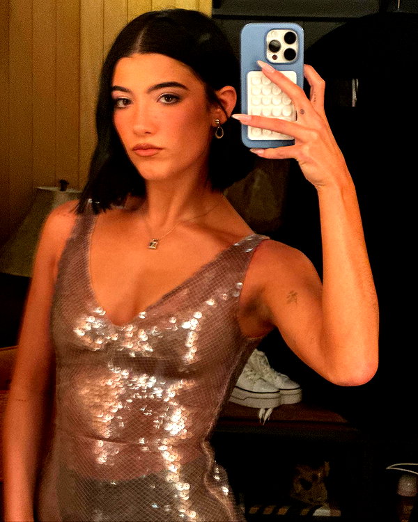 charlidamelio instagram image archive image