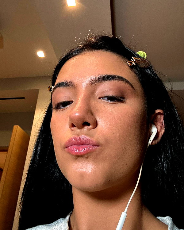 charlidamelio instagram image archive image