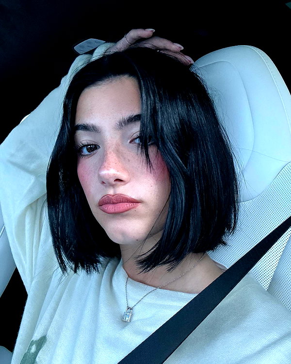 charlidamelio instagram image archive image