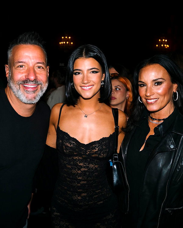 charlidamelio instagram image archive image