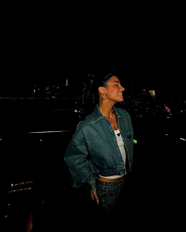 charlidamelio instagram image archive image