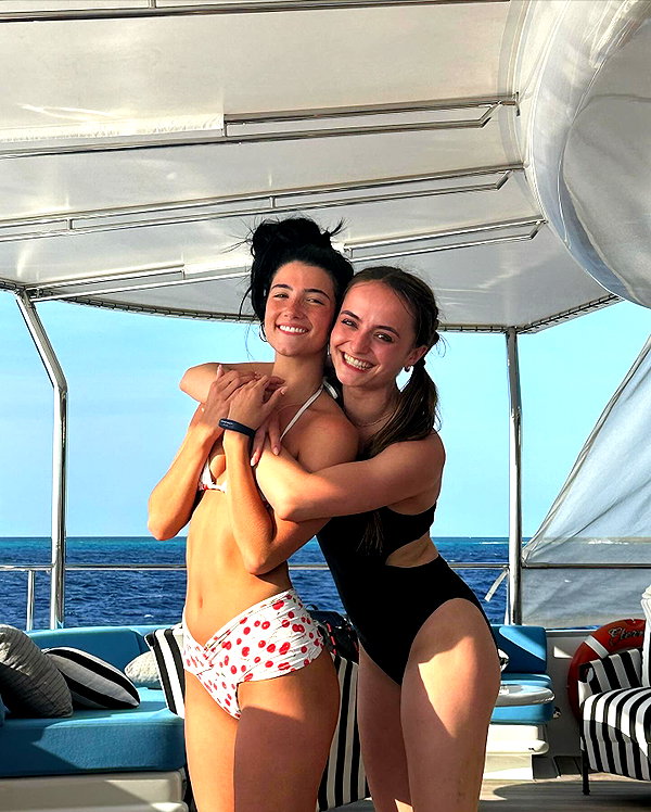 charlidamelio instagram image archive image
