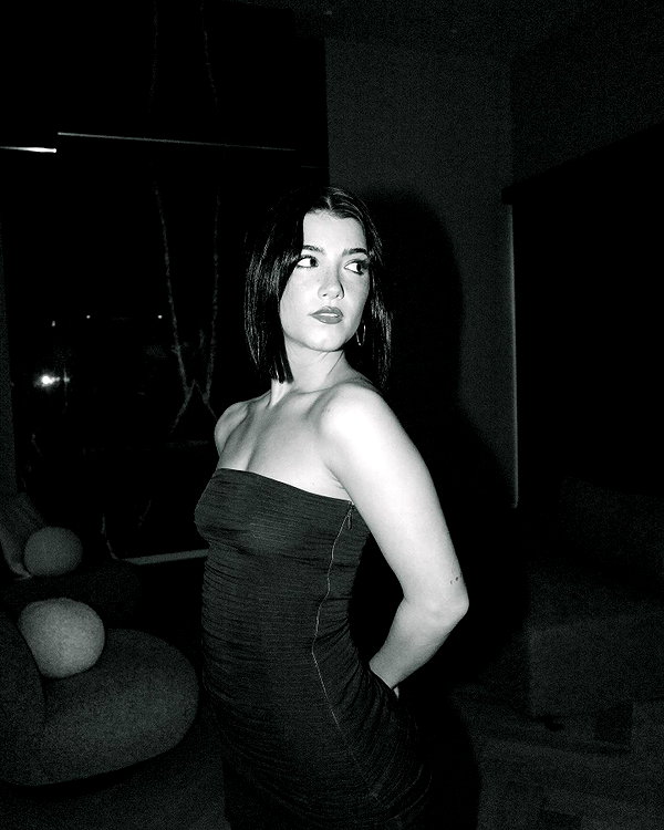 charlidamelio instagram image archive image